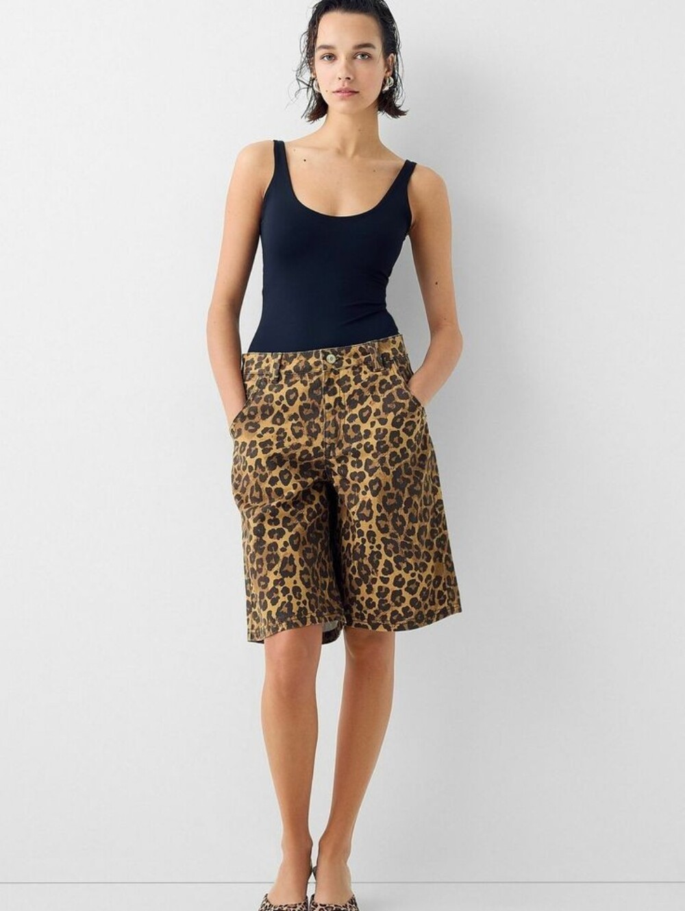 Bershka Leopard Print Women’s Baggy Bermuda Shorts Size 6 NEW